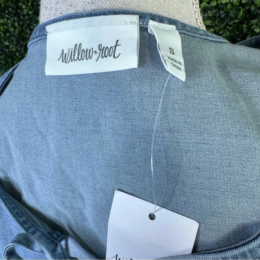 Nwt Light Blue Denim Tie-Front Vest‎